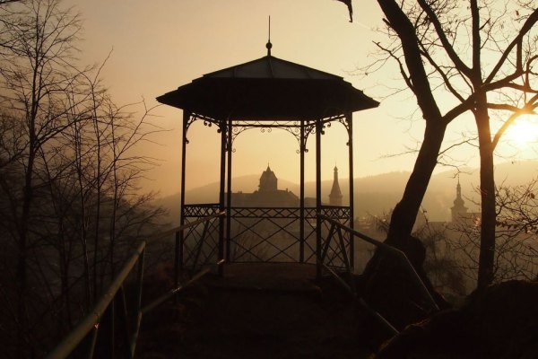 Lookout arbours above the Ohře river