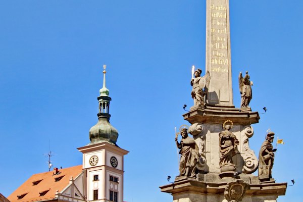 Holy trinity column